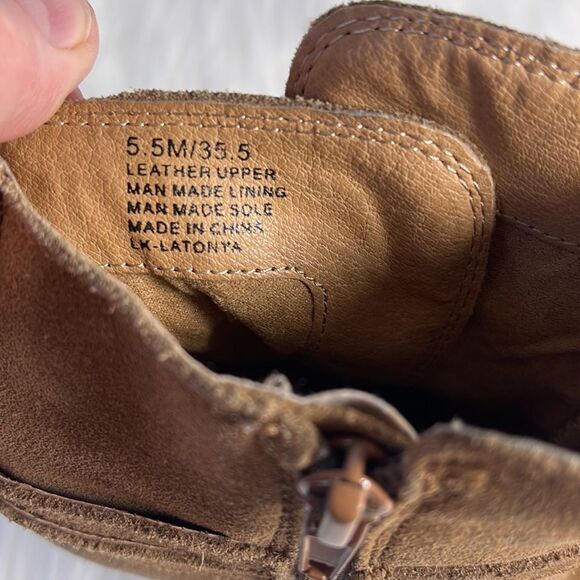 Lucky Brand LaTanya Tan Suede Booties Sz 5.5 - Picture 6 of 7